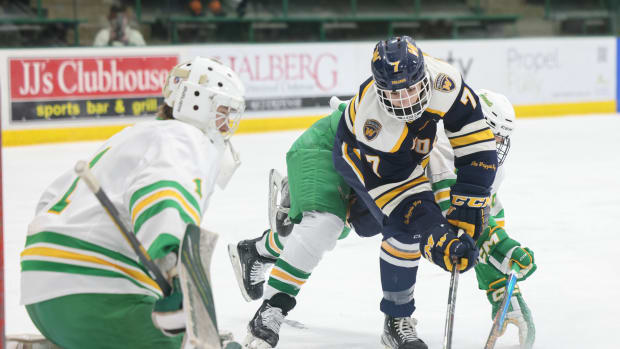 Wayzata vs Edina boys hockey Jan26-23 Jeff Lawler12